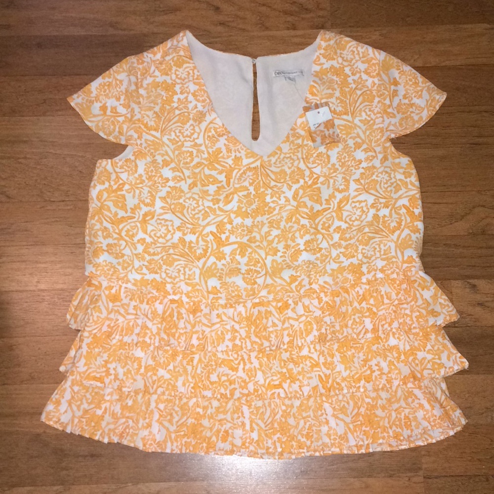 NWT orange/white floral 3/tiered pleated blouse S